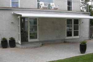 Lukkket kassettemarkise 5010